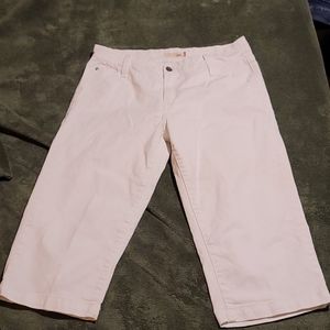 Levi White Capri 545's